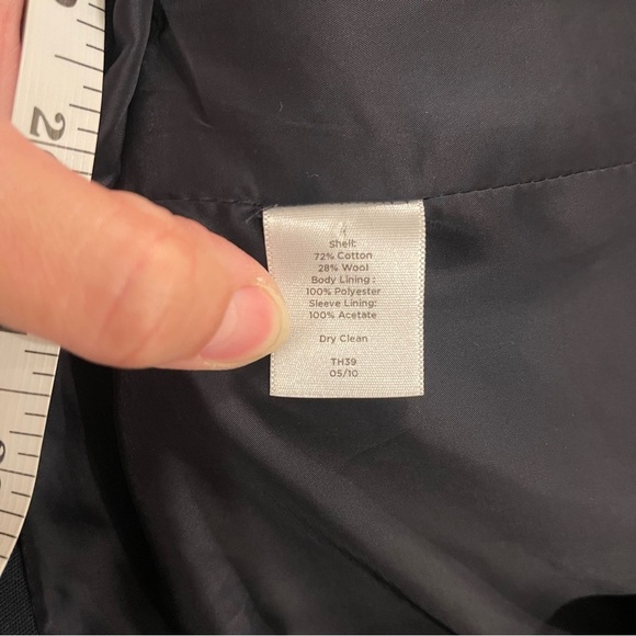 Talbots Blazer Women’s 14 Navy Logo Patch Buttons Preppy Classic Academia Office - Picture 7 of 11